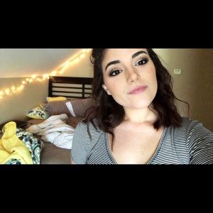 Meet your Posher, Raeann